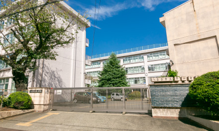八王子市立第一中学校